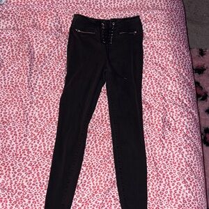 Black skinny jeans